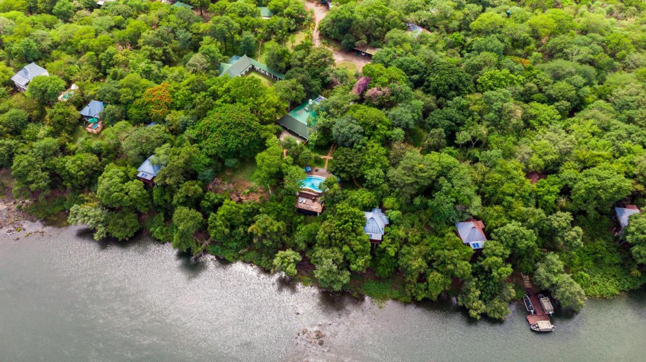 The River Club Лівінґстон Екстер'єр фото