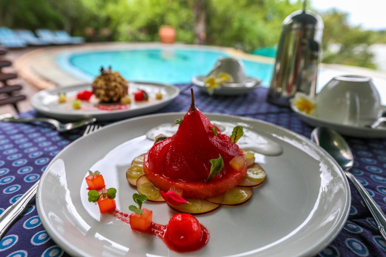 The River Club Лівінґстон Екстер'єр фото