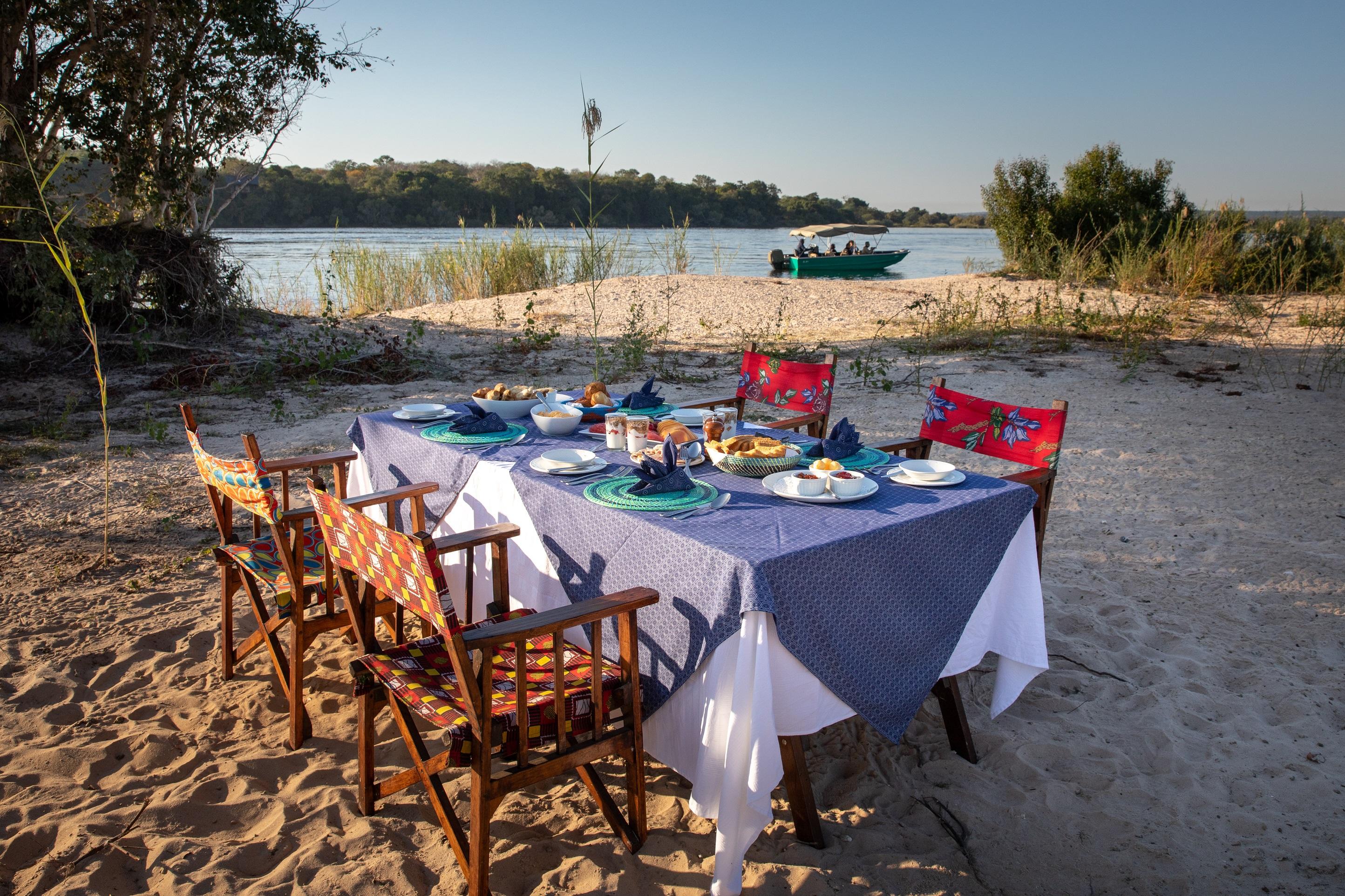 The River Club Лівінґстон Екстер'єр фото